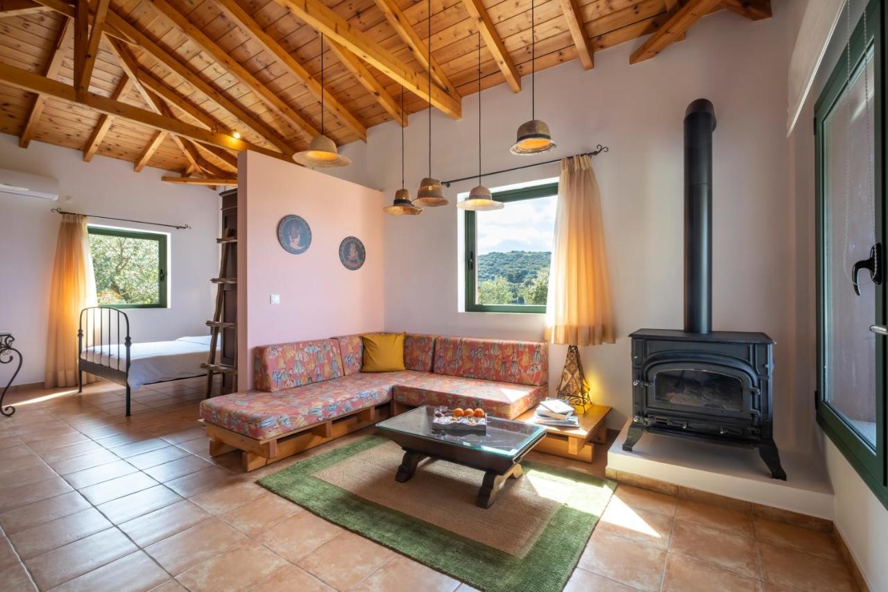 Chamaloni Cottages Finikounta Buitenkant foto